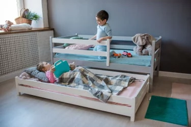 Детская кровать для мальчика RooRoom VK-66 Белая