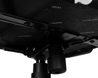 Кресло игровое DOBRIN DALLAS (черно-белый)