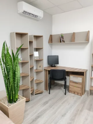 Стеллаж трехсекционный 